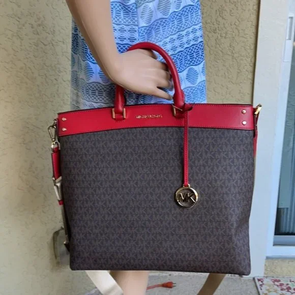 Michael Kors Travel Large NS Tote - Picture 11 of 16